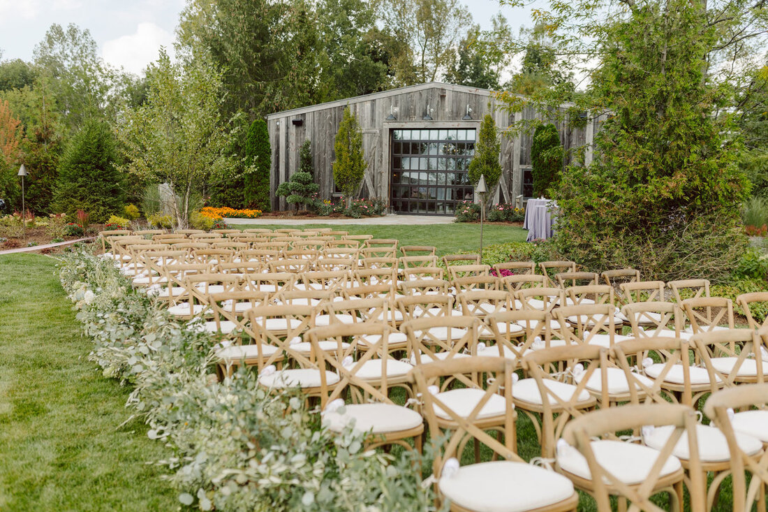 Cushing Field House in Michigan barn wedding venue 