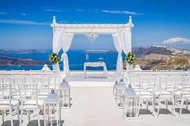 Santorini wedding venue on cladera