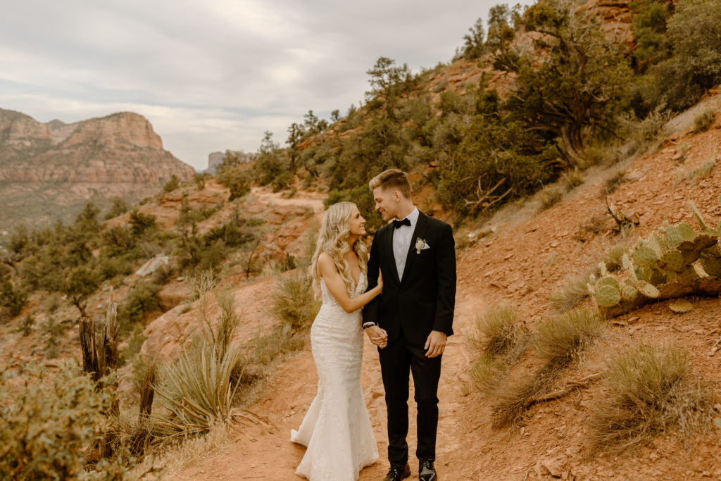 Candid Wedding Photos Sedona Arizona Destination Wedding Inspiration