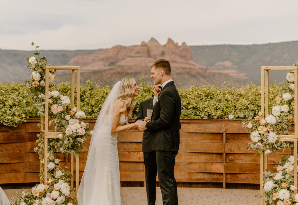 Sedona Arizona Ceremony Outdoor Wedding Photos Red Rock Views