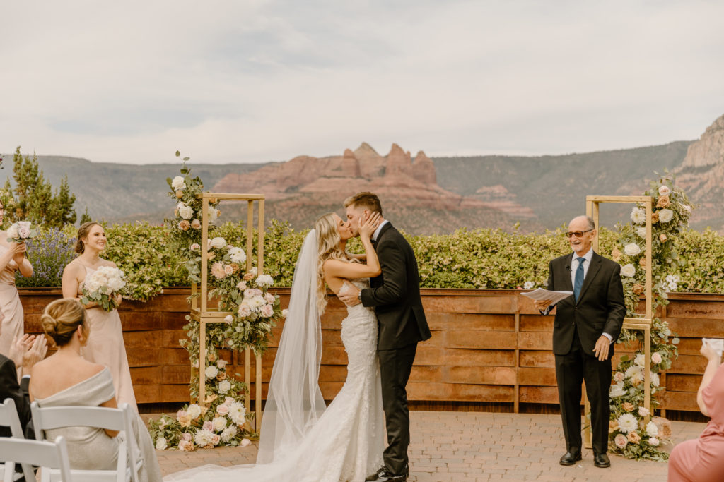 Ceremony Wedding Photos Sedona Arizona Destination Wedding Outdoor Mountain Views