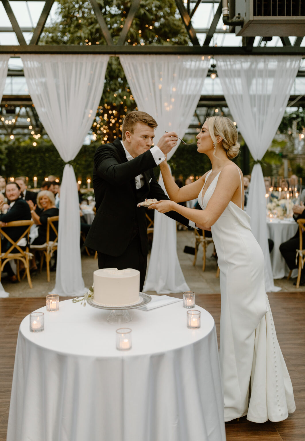 Planterra Conservatory Wedding Photos in Detroit Michigan