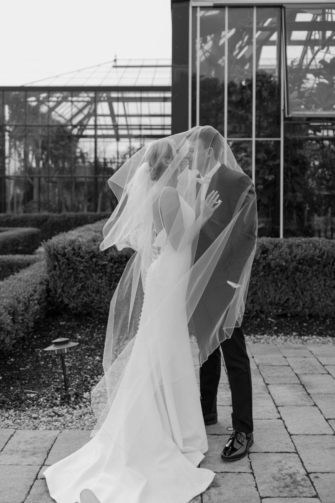Planterra Conservatory Wedding Photos in Detroit Michigan